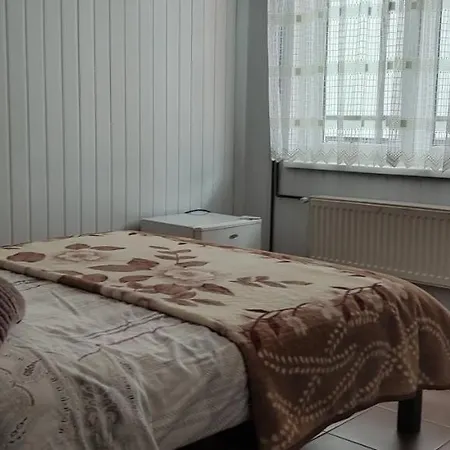 Goscinne Edan Leba